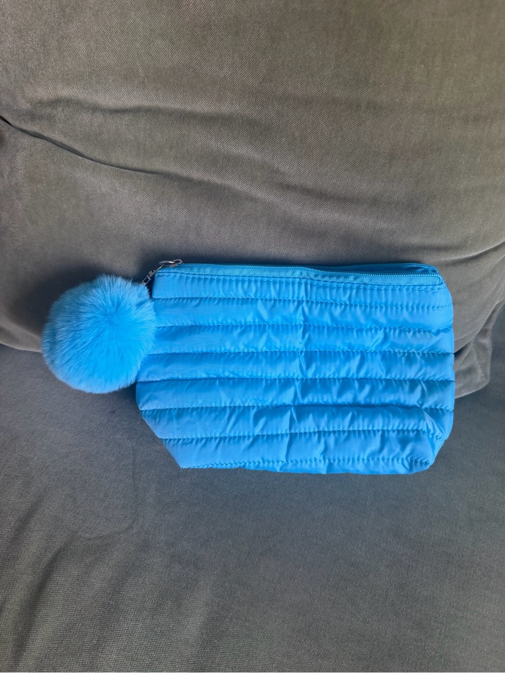 🗽Puffer Cosmetic Pouch with Pom Pom